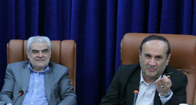 گلایه استاندار ایلام از نقش کم رنگ بانک های خصوصی در تولید استان گلایه استاندار ایلام از نقش کم رنگ بانک های خصوصی در فراوری استان
