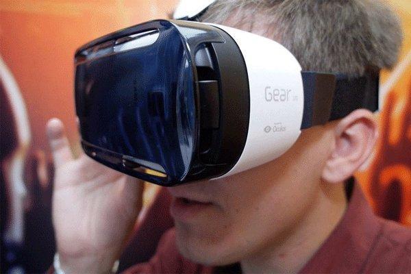 عینک های واقعیت مجازی با نمایشگرهای درخشان تر از راه می رسند