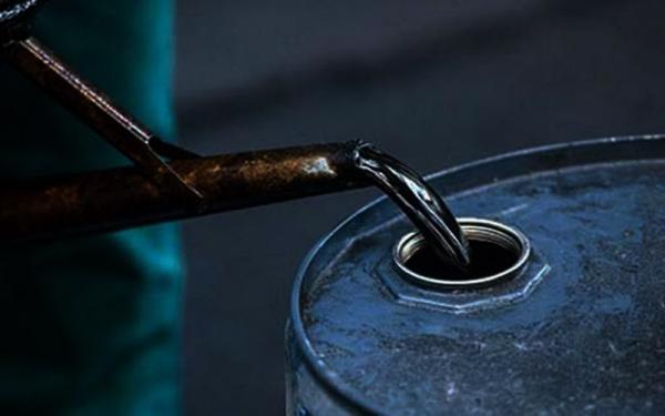 افت قیمت نفت خام با نگرانی از تضعیف تقاضا خبرنگاران