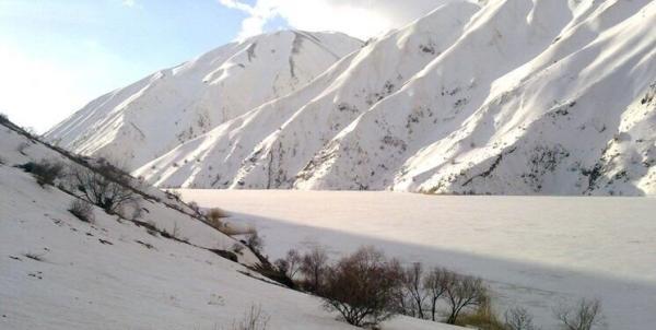 عکس ، این دریاچه زیبای ایران پس از 6 سال دوباره یخ زد